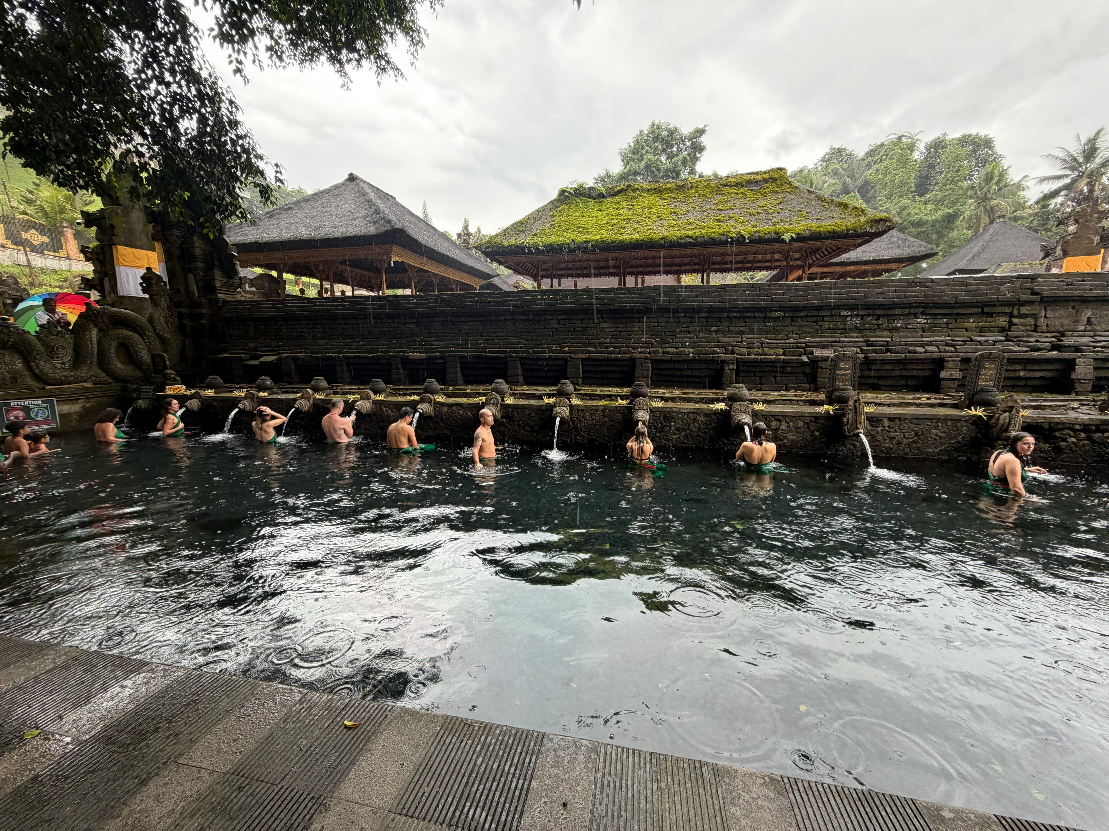 Tirta Empul holy spring temple Balinese Hindu purification ritual fountains