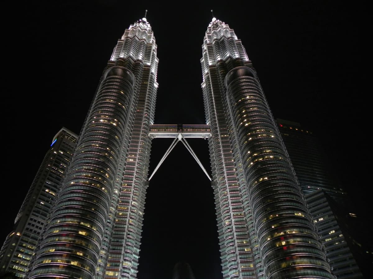 Petronas Towers Kuala Lumpur at night